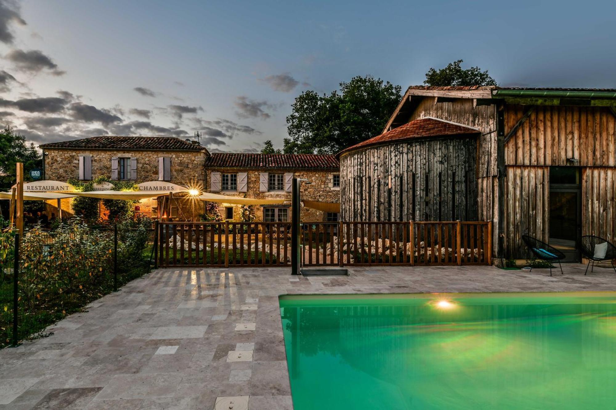Logis L'Auberge De Larressingle Exterior photo