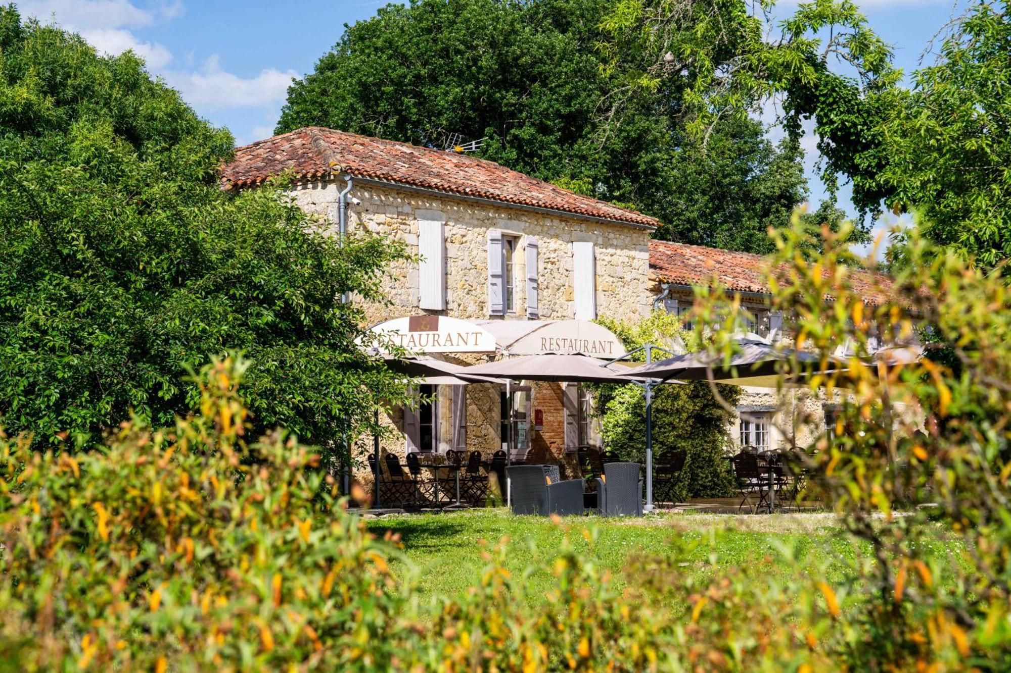 Logis L'Auberge De Larressingle Exterior photo